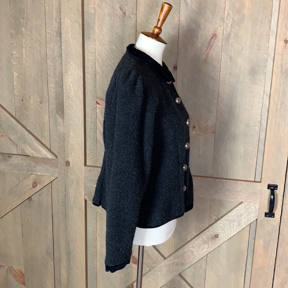 Astrifa Wool blend Bavarian jacket with velvet collar and trim Size 42 = Medium - Picture 3 of 13